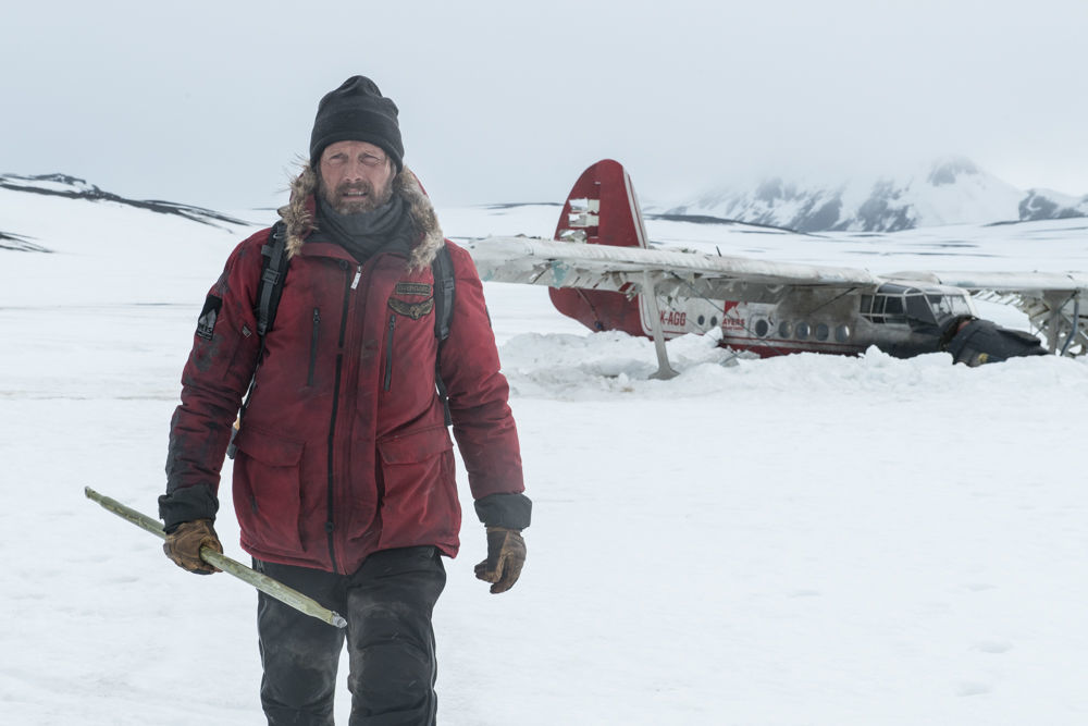 Mads Mikkelsen in "Arctic"